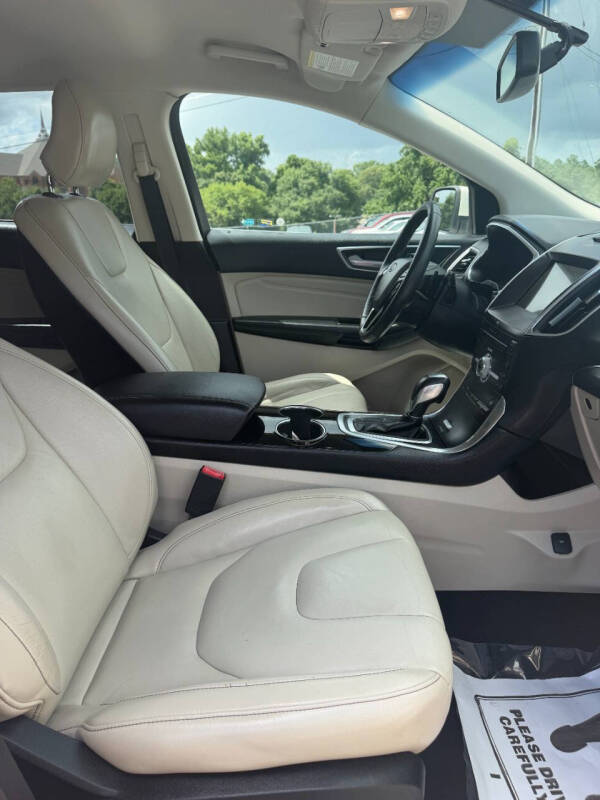 2017 Ford Edge Titanium
