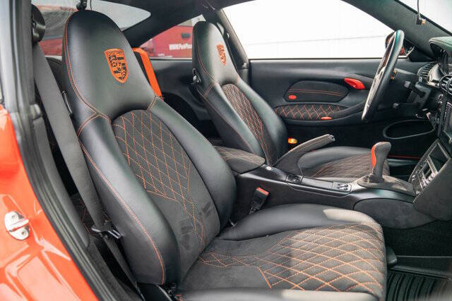 2003 Porsche 911 31
