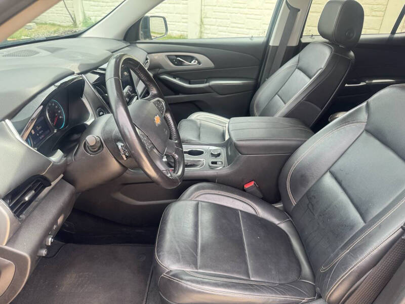 2021 Chevrolet Traverse LT Leather