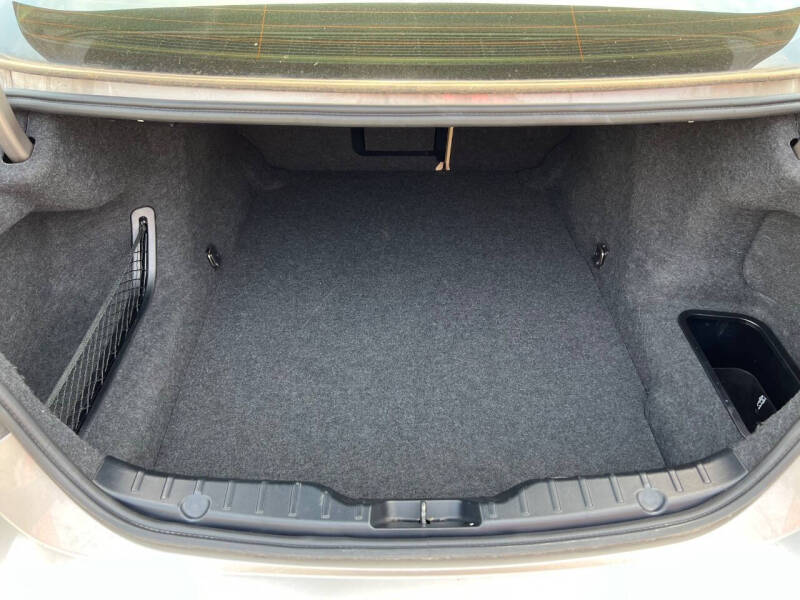 2016 BMW 5 Series 528i