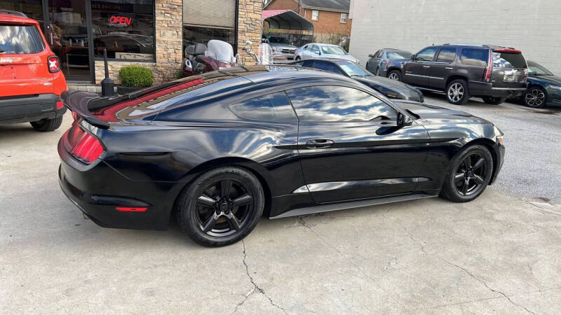 2017 Ford Mustang V6