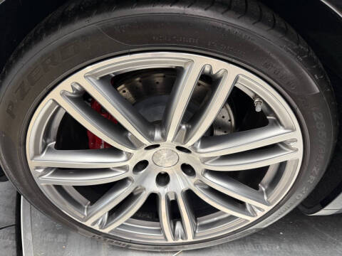 2014 Maserati Ghibli S Q4