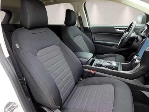 2021 Ford Edge SE