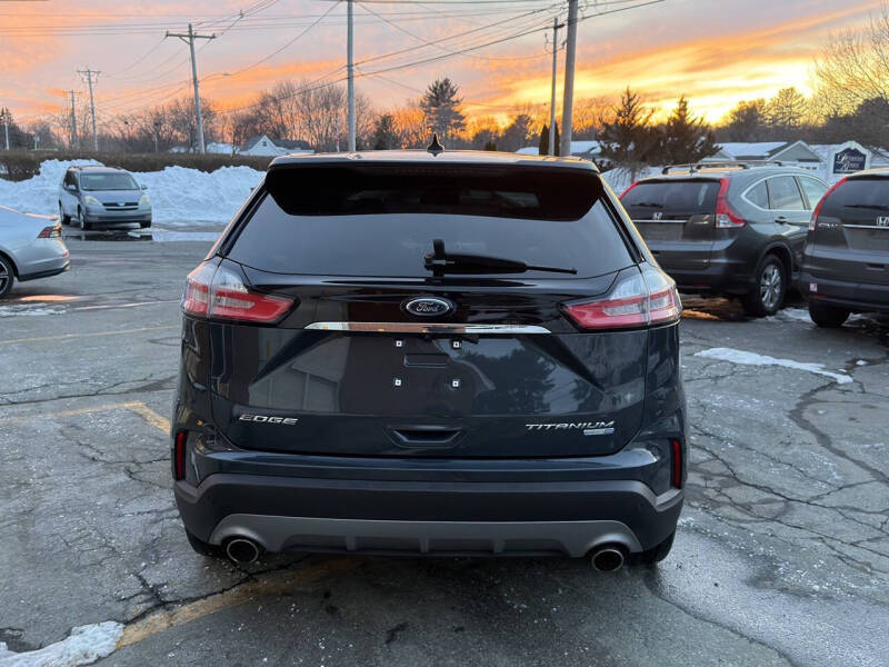 2019 Ford Edge Titanium