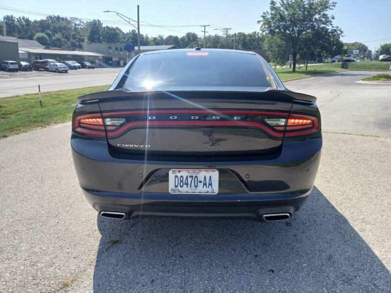 2017 Dodge Charger SE
