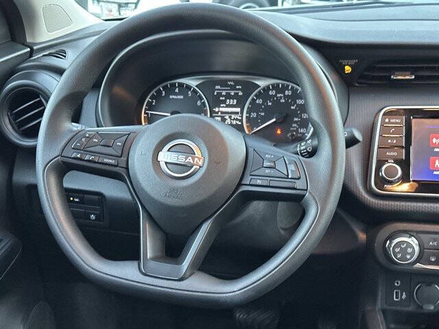 2023 Nissan Kicks S