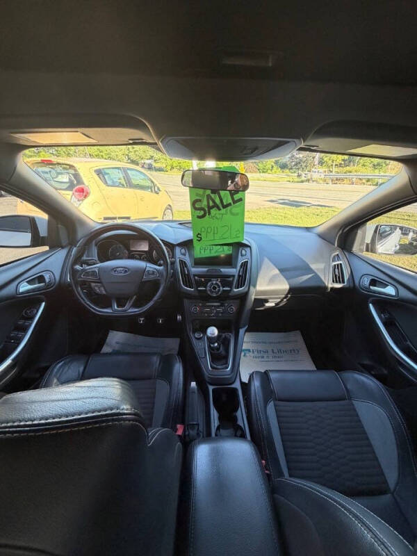 2017 Ford Focus ST