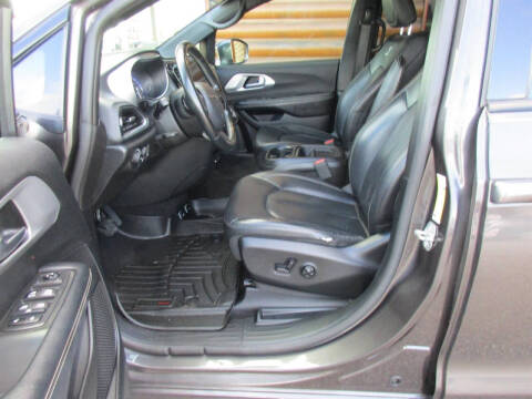 2019 Chrysler Pacifica Touring L