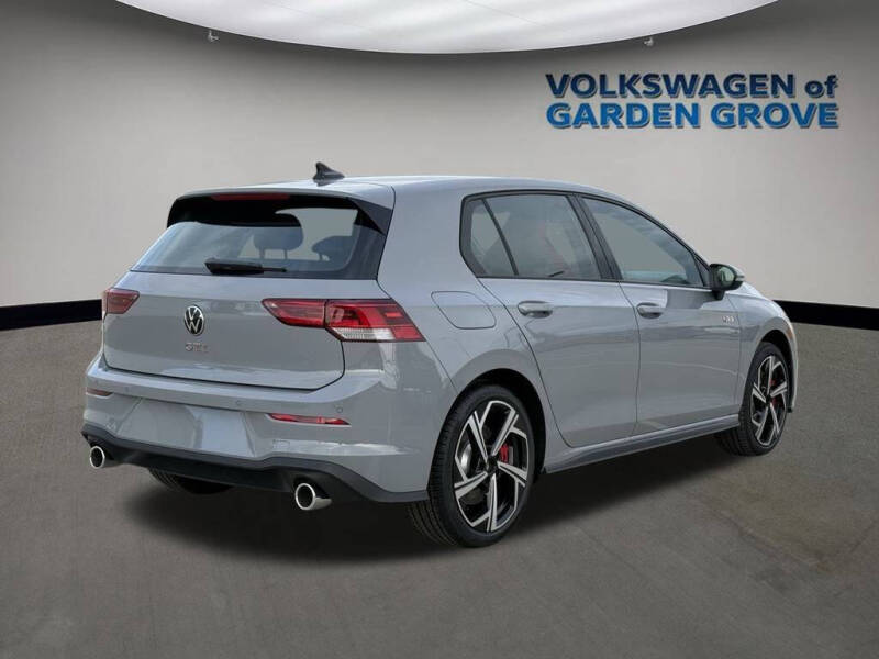 2026 Volkswagen Golf GTI SE