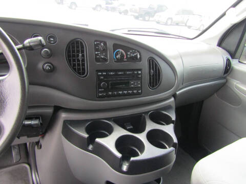 2008 Ford E-Series E-350 SD XLT