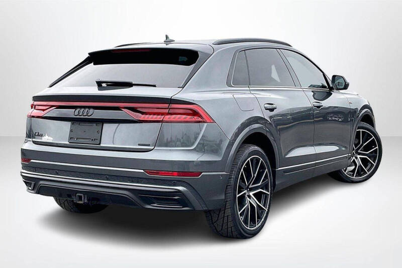 2020 Audi Q8 quattro Premium Plus 55 TFSI