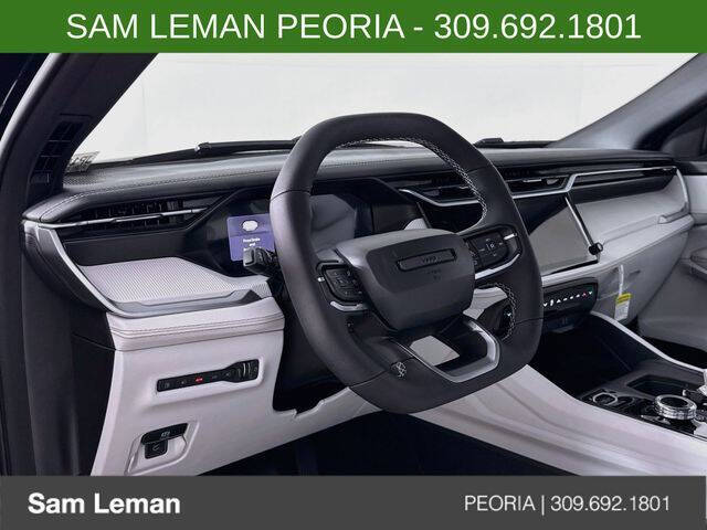 2026 Jeep Cherokee Overland