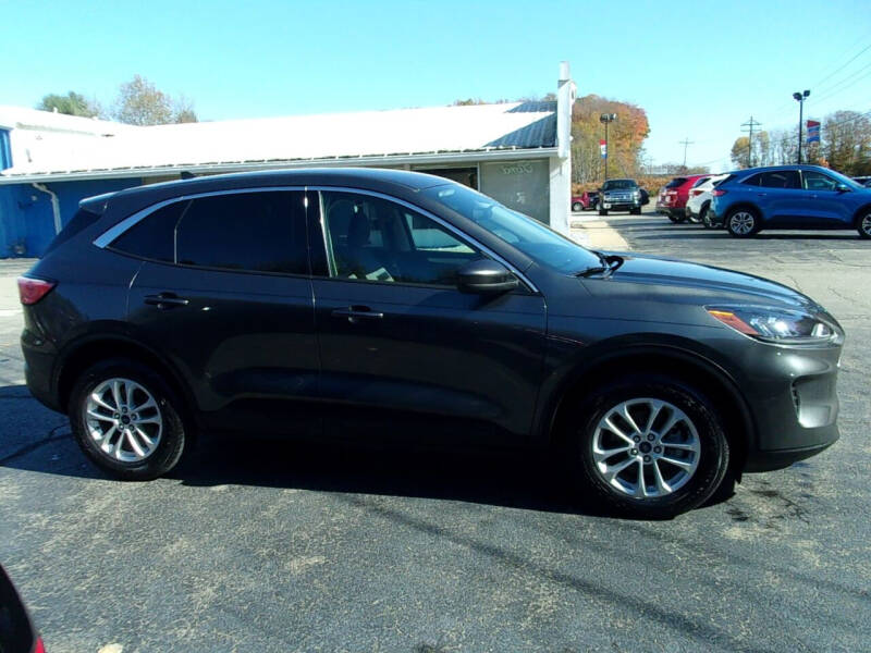2020 Ford Escape SE