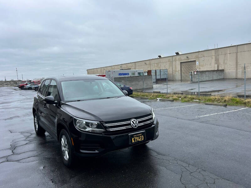 2013 Volkswagen Tiguan S photo 3