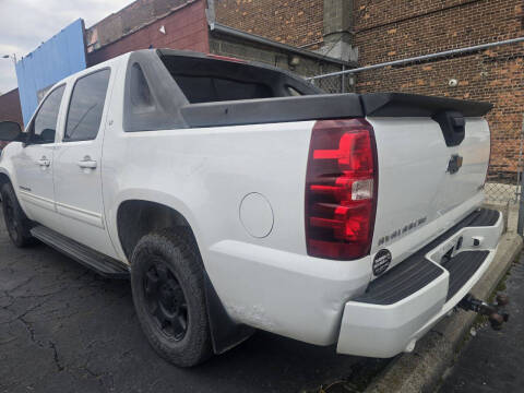 2011 Chevrolet Avalanche LT
