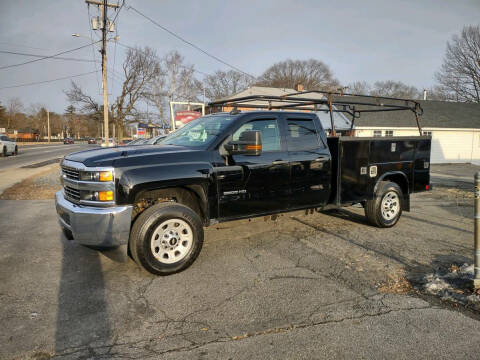 2017 Chevrolet 3500 LCF for sale at Plum Auto Works Inc in Newburyport MA