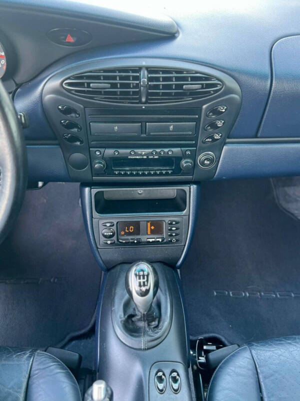 2001 Porsche Boxster