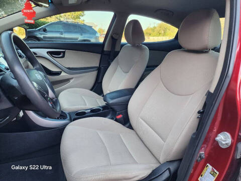 2014 Hyundai Elantra SE