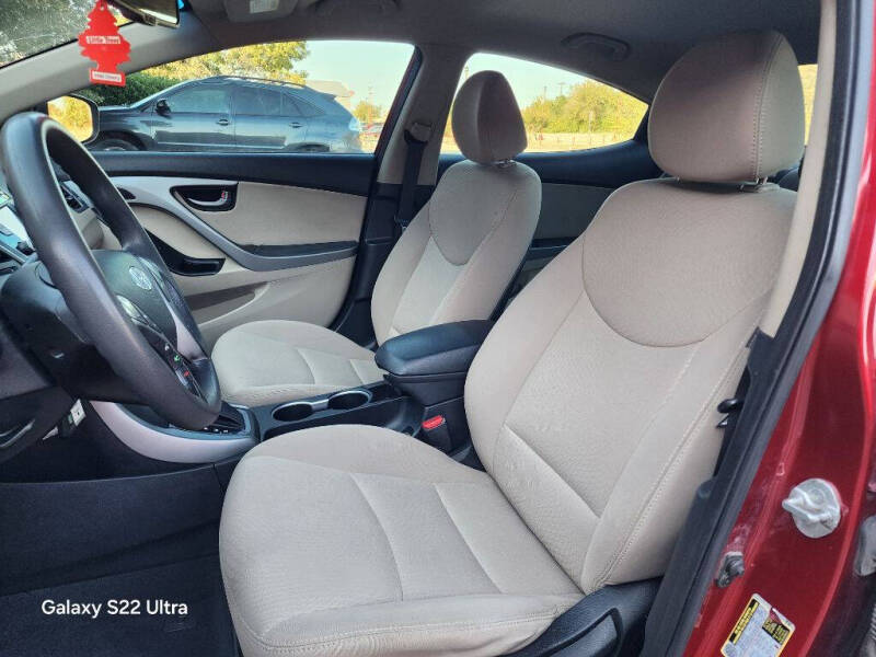 2014 Hyundai Elantra SE