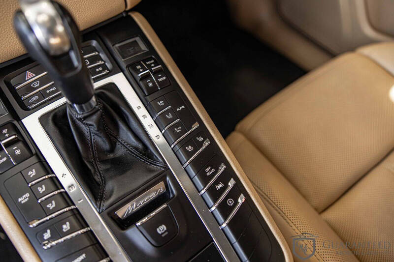 2017 Porsche Macan
