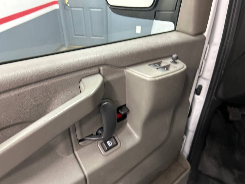 2020 Chevrolet Express 2500