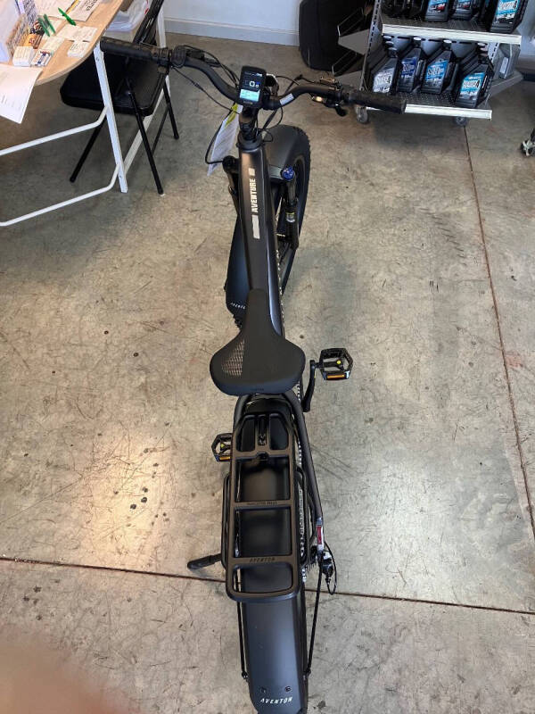 2025 Aventon  D35D3267