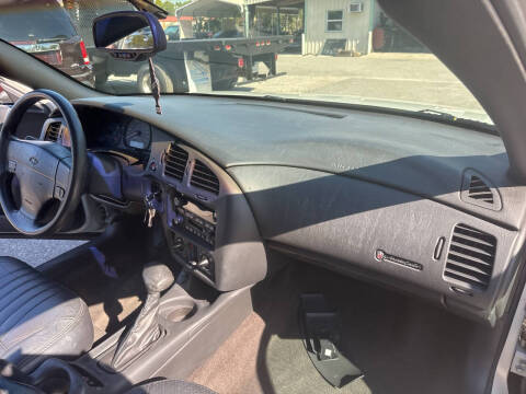 2003 Chevrolet Monte Carlo LS