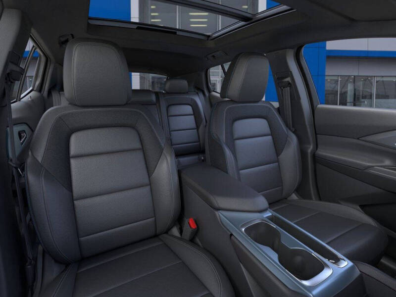 2026 Chevrolet Equinox EV LT 2