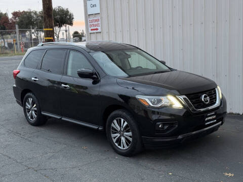 2018 Nissan Pathfinder SV