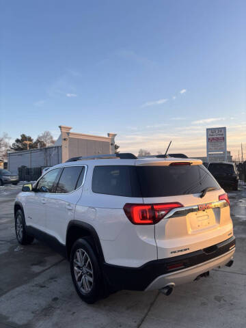 2018 GMC Acadia SLE-2