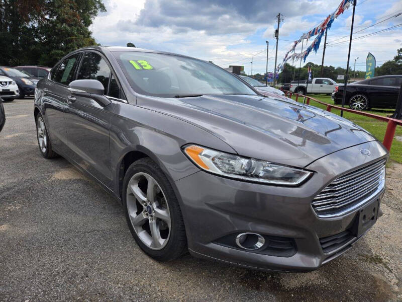2013 Ford Fusion SE