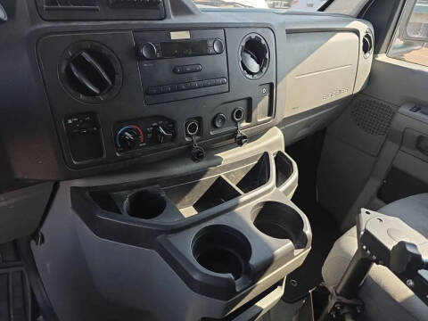 2017 Ford E-Series