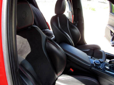 2017 Alfa Romeo Giulia Quadrifoglio