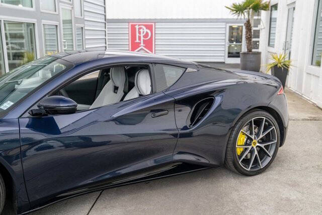 2024 Lotus Emira 5