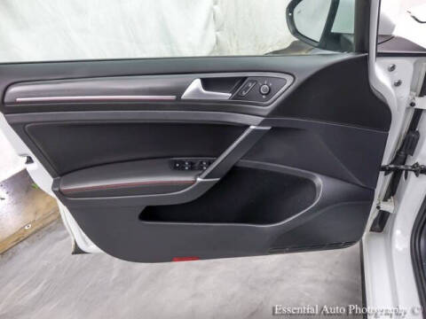 2019 Volkswagen Golf GTI S