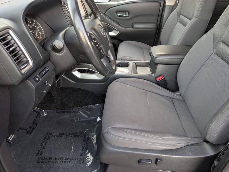 2022 Nissan Frontier SV