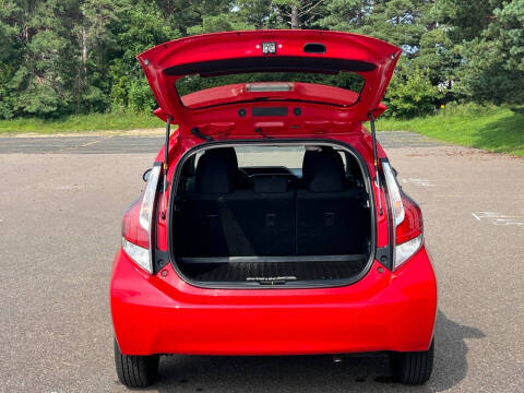 2016 Toyota Prius c Three