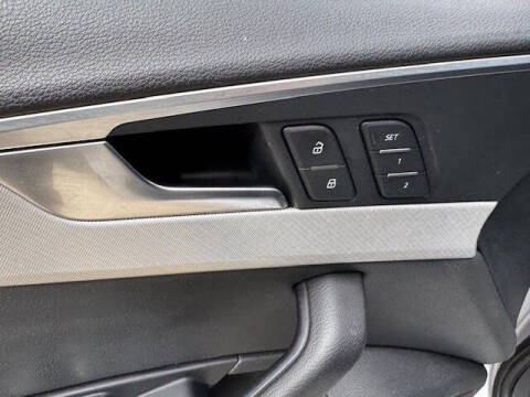 2017 Audi A4 2.0T quattro Premium