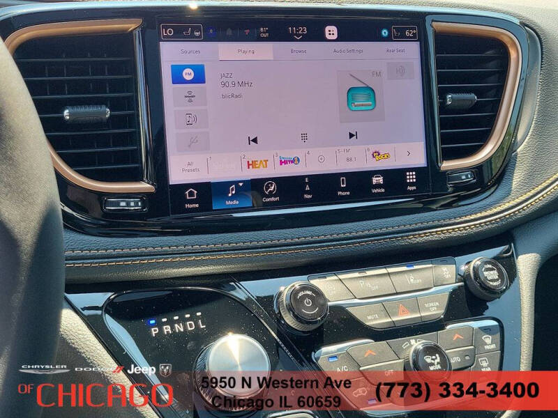 2027 Chrysler Pacifica Pinnacle