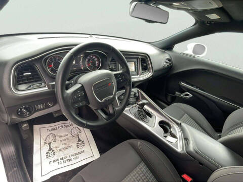 2015 Dodge Challenger SXT