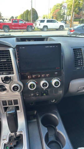 2008 Toyota Sequoia SR5