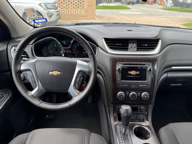 2017 Chevrolet Traverse LT