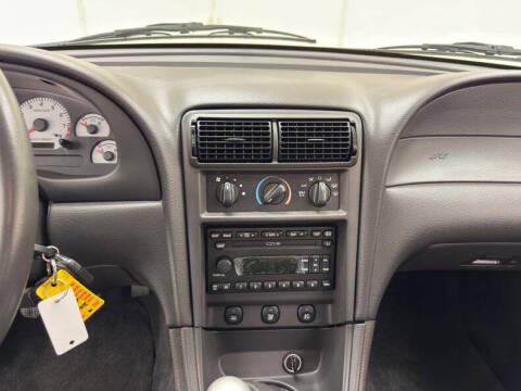 2001 Ford Mustang SVT Cobra