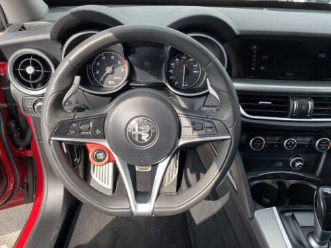 2018 Alfa Romeo Stelvio Sport