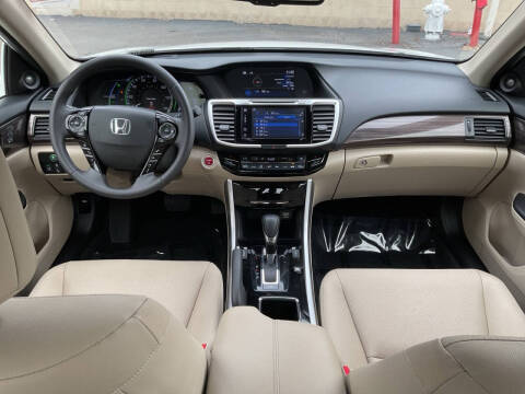 2017 Honda Accord Hybrid EX-L