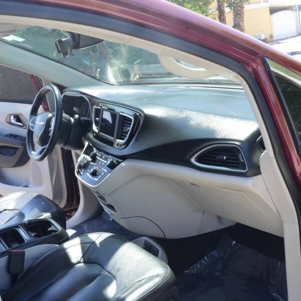 2018 Chrysler Pacifica Touring L