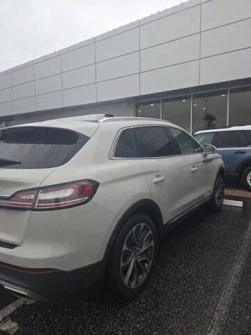 2021 Lincoln Nautilus Reserve