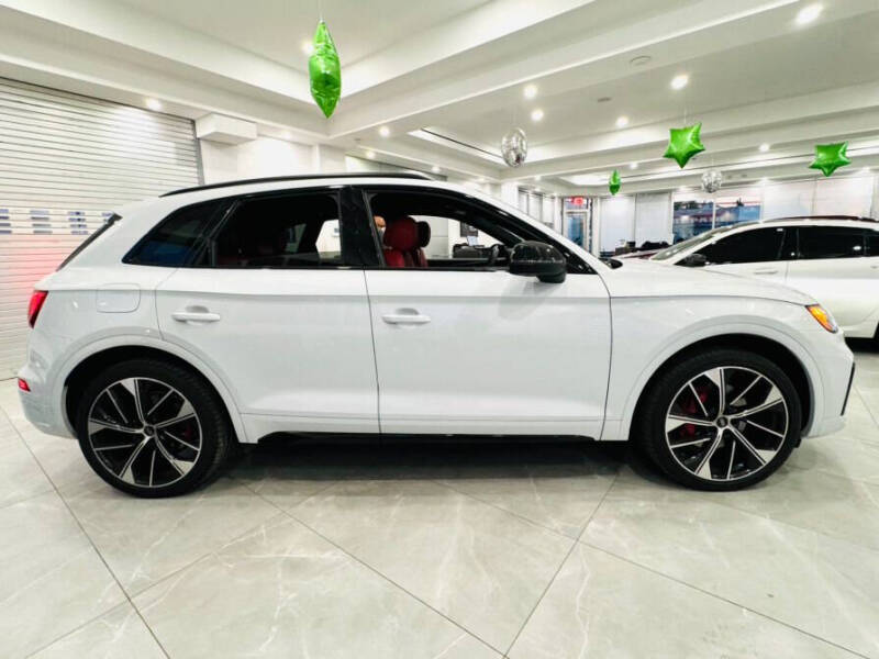 2024 Audi SQ5 3.0T quattro Premium Plus