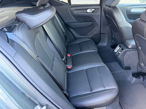 2026 Volvo XC40 B5 Core