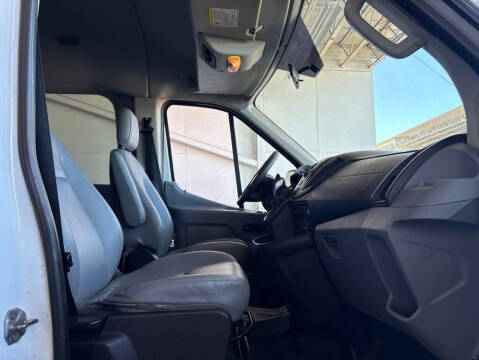 2015 Ford Transit